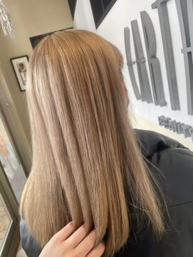 アース オーセンティック アクロスプラザ 与次郎店(EARTH Authentic) 透け感バッチリ!ハニーベージュ!