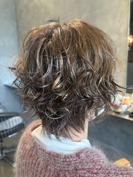 ユウシヘアー(Yushi Hair) ふわふわパーマ