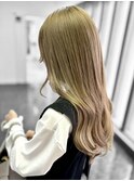 ゴールドベージュ
