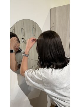 ヤテ(yate') 寒色ブラウン