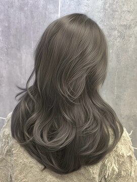 アマトウキョウ アユンチェ(AMA TOKYO×AYUNCHE) レイヤー グレージュ オリーブグレージュ 透明感カラー