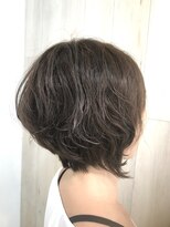 リゾートフォーヘアー 嵯峨店(ReSORT FOR HAIR) 前下がりショートボブ