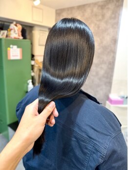 ダメージレスで髪質改善！髪質改善でクセ毛のお悩みを解決！憧れのツヤサラ美ストレートに♪