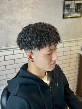 バーバーブロス 長堀店(BARBER BROS) 【LUDLOW　BLUNT】フェードカット　バーバー　メンズ針金パーマ