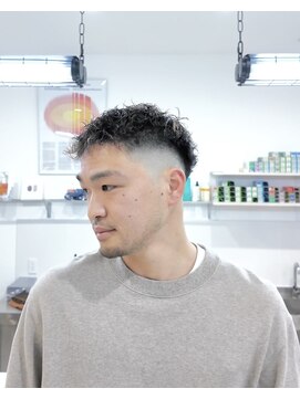 ライフイズ ゴート(Life is...GOAT) クロップ×ツイストパーマ