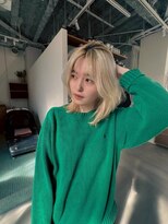 エルム 原宿 表参道(yelm)&nbsp;[ブロンド×ミディアムレイヤー]#ダブルカラー#ケアブリーチ