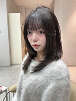 天神美容室&nbsp;ミディアムレイヤーカットハッシュカットグレージュ