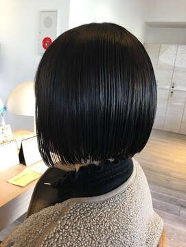 ヘアー アーキ(HAIR ARCHI) ぱつっとボブ