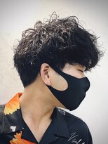 リム(RiM...)&nbsp;大人な雰囲気が出るツイストスパイラルパーマ