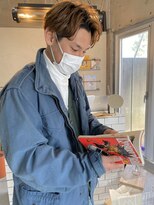 レオ(LEO.) ベージュカラーセンターパート