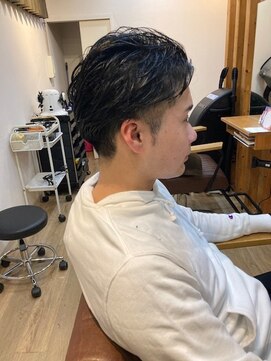 グランバイ アトリエドングリ(Grand × AtlierDonguri) お客様髪質改善データ921(ツーブロック)