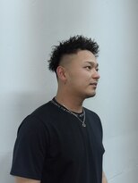 メリケンバーバーショップ フクオカ(MERICAN BARBERSHOP FUK)&nbsp;ハイライトマッシュパーマウルフアッシュブラック