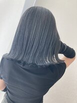 フェイバリットビューティシャルム(Favorite Beauty Charme)&nbsp;ブルーグレージュ×切りっぱなしスタイル×上大岡駅近く