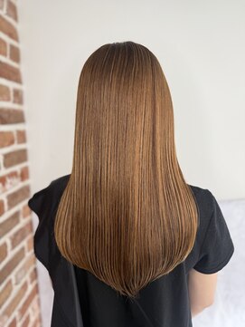 エニー 栄(Any) KAGAMIストレート×顔まわりカット×beige