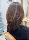 髪の3D化で髪の重みを美しく軽やかにする＊3Dカーブ技術＊
