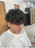 センターパート波巻きパーマニュアンスパーマ
