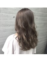 アライブ ハラジュク(ALIVE harajuku)&nbsp;【ALIVE原宿】ハイライトで暗めのアッシュグレーで外国人風☆