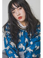 ボタンヘアー 日吉(BoTaN HAIR)&nbsp;ほどよく崩したエフォートレス・ヘアで抜け感のあるスタイル