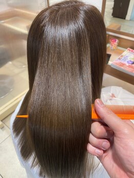 ガレリア GALLERIAの写真/【髪質改善】酸熱トリートメントで極上のうるツヤ髪へ♪ブリーチや縮毛矯正などで傷んだ髪の毛も補修◎