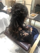 アオ(a-o)&nbsp;ゆるふわハーフアップ