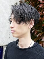 サイドパート/黒髪/くせ毛風パーマ