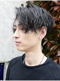サイドパート/黒髪/くせ毛風パーマ