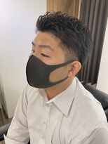 ビジネスマン3ミリツーブロアイロンパーマ癖毛風ショート