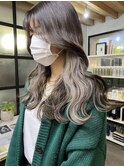 学校でも問題なく隠せる！バレないインナーカラーシルバー