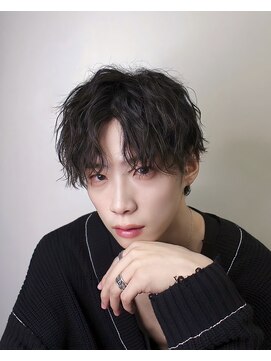 メンズサロン ゴールド 名古屋(GOALD) 縦落ちツイスパ センターパート