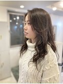 毛先ウェーブなロング。1.4