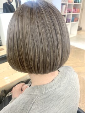 ファイブシーン アオヤマ(5SCENE AOYAMA) 白髪透明感ダブルカラー