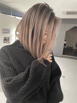 キング 枚方店(K!ng) 【枚方、高槻、梅田】ホワイトバレイヤージュ