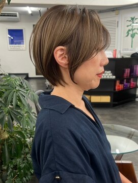 ネイロ バイ ジルブラン 葛西(NeiRo by JIL BLAN) ハイライト白髪ぼかしダブルカラーインナーカラーショートボブ