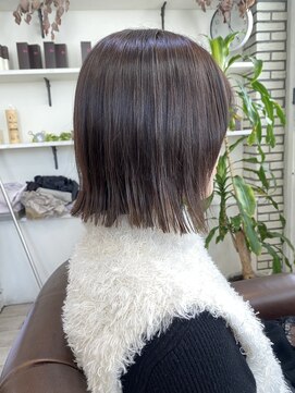 クッキー ヘアーアンドメイク(COOKIE Hair&Make) 【COOKIE】ぱつッと切りっぱなしボブ