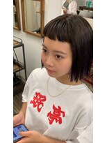 ラグ(log) サロンワーク×オン眉インナーカラーミニボブ