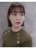 タイトなアイラインボブ