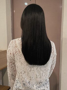 イルフレール(ill frere) ぱつっと 顔まわりレイヤー 暗髪 透明感 中津 梅田