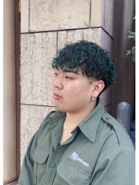 シアン 栄店(CYAN.) ハイライトカラー×スパイラルパーマ