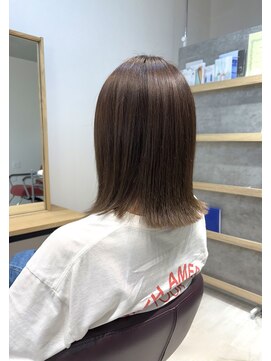 ロッソフィーロ(Rosso Filo) 外ハネスタイル Instagram【@dai_n29】