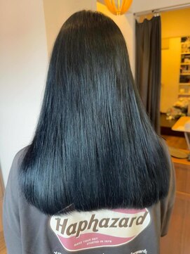 ブルーブラック