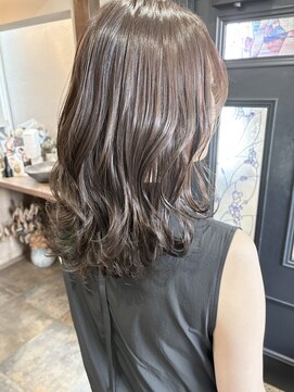 エオバイオー(EOW by oOo) 柔らかグレージュ