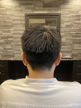 刈り上げショートスタイル