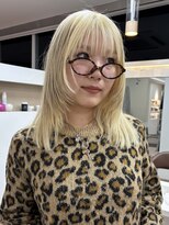 ビファインクーアヴェダ(Be fine coo AVEDA)&nbsp;抜きっぱなしブリーチ　レイヤーカット/