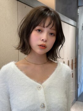 シーシンジュク 新宿南口(Sea shinjuku) 似合わせカット×大人ガーリー[ダークアッシュ/韓国]