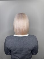 アン(Hair make un)&nbsp;ホワイトミルクティー