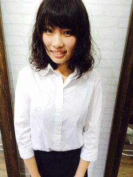 シャルール (Chaleur) 無造作ボブ