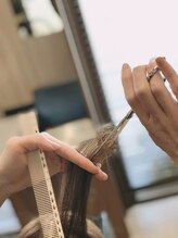 こだわりの技術とヘアケアアイテムで「女性男性、大人子供たち」全世代に素敵なヘアスタイルをお届けします