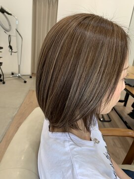 ウォーカーズ(WALKERS) ハイライト×明るめベースカラー