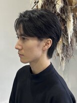 ネクストフォーヘアー(NEXT for hair)&nbsp;リバースセンターパート　黒髪　ニュアンス　清潔感