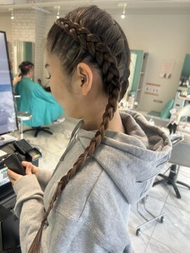 リーホリエ(Lee Horie) 【高木】タイトに編み込みarrange◎